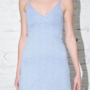 brandy melville “amara dress” ☽
